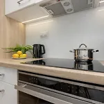 Chlodna Modern Near The Centre By Renters