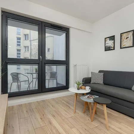 Apartment Chlodna Modern Near The Centre By Renters Warsaw