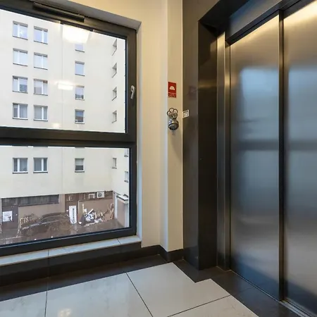 Chlodna Modern Near The Centre By Renters *