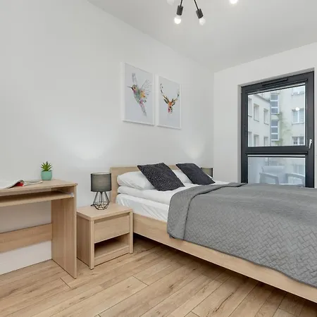 Daire Chlodna Modern Near The Centre By Renters *